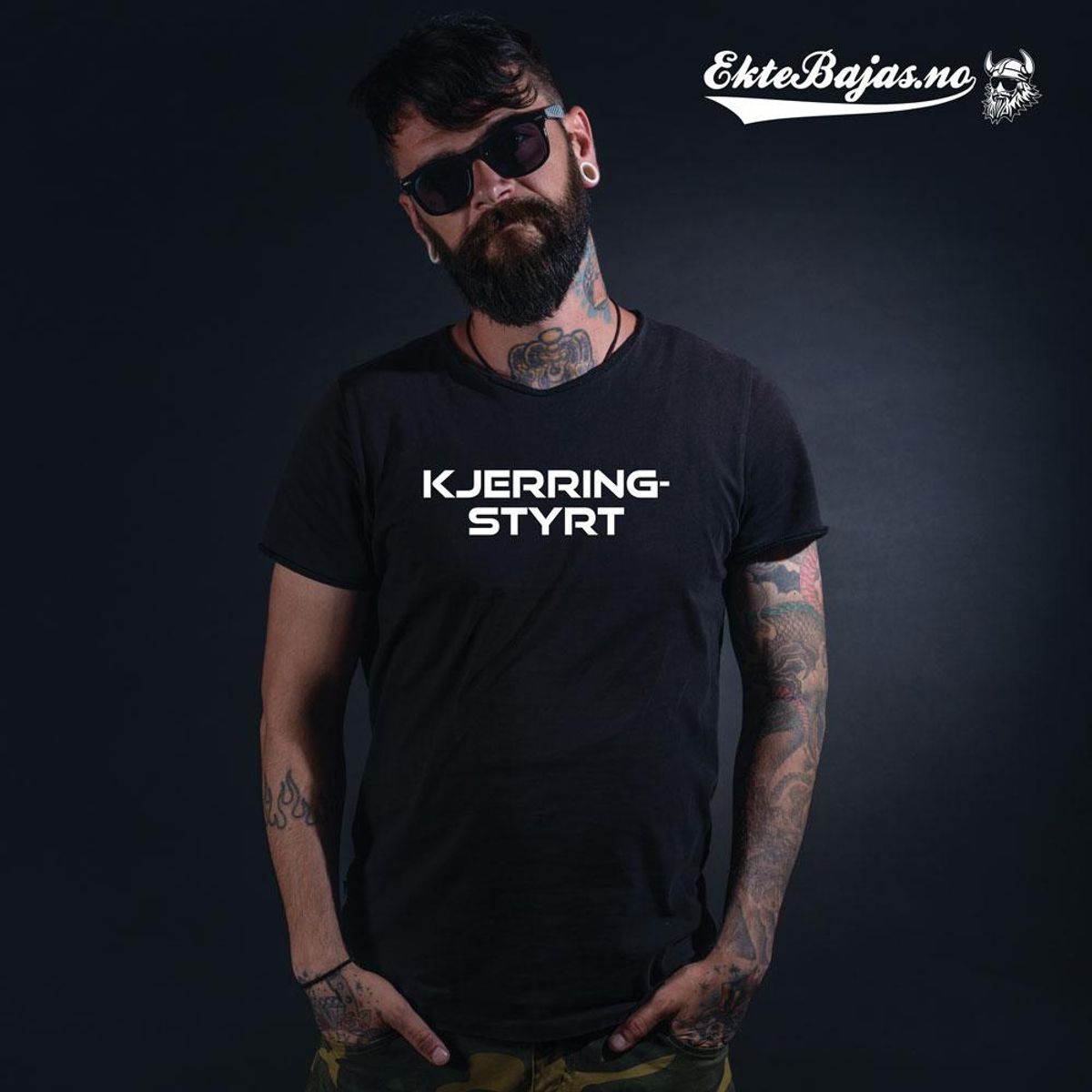 Kjerringstyrt t-skjorte fra Ekte Bajas